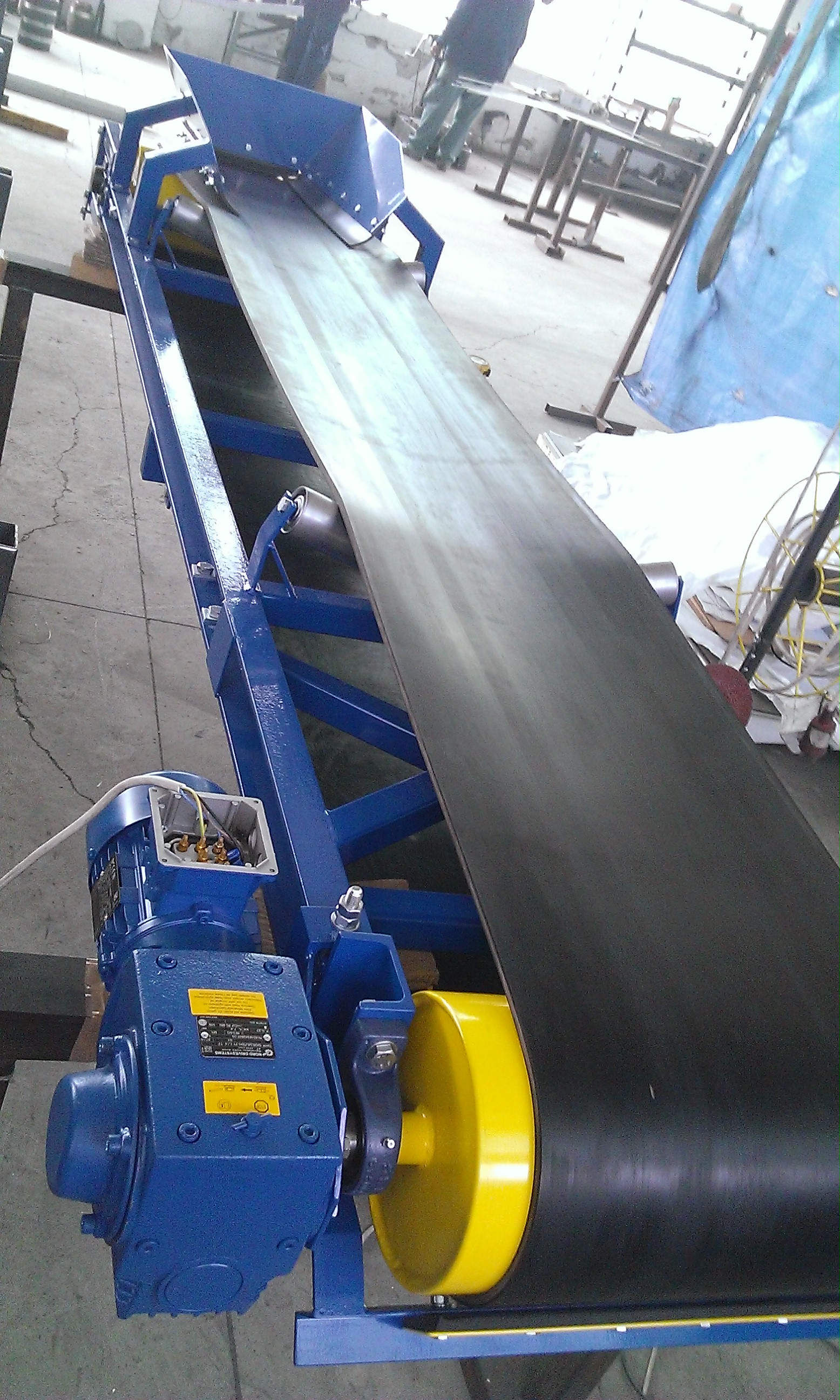 Conveyors and compactors